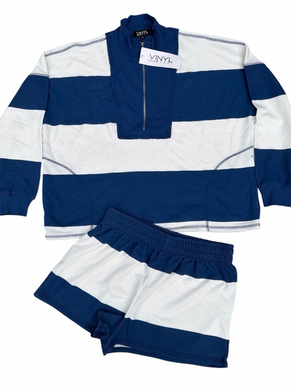 Vinyl Icons Womens Striped Mock Neck Zip Sweatshirt & Shorts Set Size L